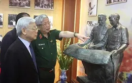 Tổng Bí thư thắp hương tưởng niệm Đại tướng Nguyễn Chí Thanh