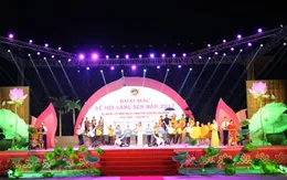 Nghệ An: Khai mạc Lễ hội Làng Sen năm 2017