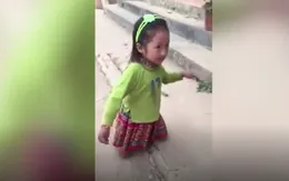 Nghị lực của cô bé dân tộc khuyết tật