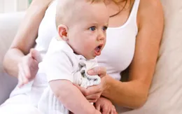 Xử lý chứng trào ngược dạ dày thực quản ở trẻ