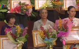 Biểu dương tập thể, cá nhân làm theo tấm gương đạo đức Hồ Chí Minh