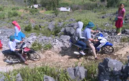 Ê-kíp Cặp lá yêu thương và hành trình hơn 1 năm rong ruổi