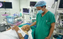 Cứu sống bệnh nhân 100 tuổi bị sốc nhiễm trùng đường mật nặng