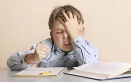 Cẩn trọng: Triệu chứng đau đầu ở trẻ em