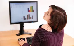 Bệnh đau vai gáy nếu kéo dài sẽ rất khó chữa trị