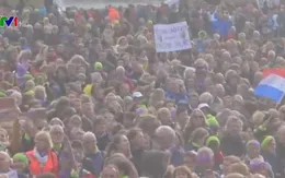 Giáo viên tiểu học Hà Lan đồng loạt đình công đòi tăng lương