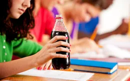 Trẻ em Mỹ đang sử dụng quá nhiều đồ uống có đường