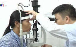 Đục thủy tinh thể do tự ý dùng thuốc nhỏ mắt