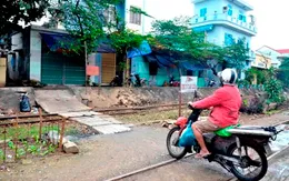 Lưu ý khi đi qua đường ngang giao đường sắt