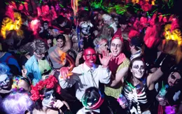 Sôi động không khí Halloween ở London