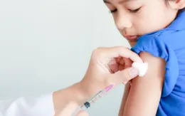 Trào lưu bài trừ vaccine của các “mẹ bỉm sữa”