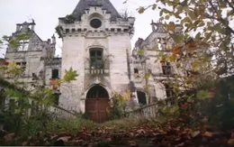 Pháp: Hơn 6.500 cư dân mạng chung tay mua lâu đài cổ để bảo tồn