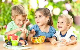 Dinh dưỡng: “Chìa khóa” giúp trẻ tăng chiều cao