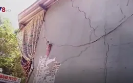 Hàng chục nhà dân TT- Huế “chờ sập” vì thi công dự án môi trường nước