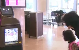 Nhật Bản thử nghiệm robot phục vụ tại khách sạn và sân bay