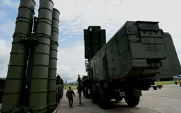Thổ Nhĩ Kỳ mua hệ thống phòng thủ tên lửa S-400 của Nga