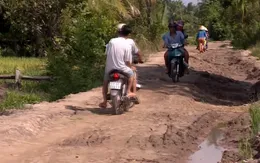 Vĩnh Long: Đường thi công dang dở gây khó khăn cho người dân