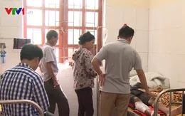 Lật tàu than ở Nghệ An: Tìm thấy 9 thuyền viên, còn 4 người mất tích