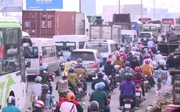 Bình Dương: Ùn ứ kéo dài trên Quốc lộ 51