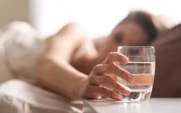 Những dấu hiệu cảnh báo cơ thể bạn bị thiếu nước