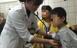 Ăn thịt bò khô nhuộm phẩm màu, bệnh nhi bị tan máu cấp nguy hiểm tính mạng