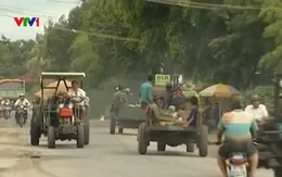 Phớt lờ lệnh cấm, xe công nông vẫn lưu thông trên quốc lộ