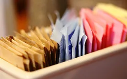 Chất làm ngọt nhân tạo độc hại đối với vi khuẩn đường tiêu hóa