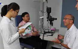 Chuyên gia Thụy Sĩ hỗ trợ điều trị các ca bệnh khó về mắt