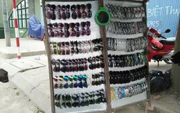 Sử dụng kính râm rẻ tiền, coi chừng tổn hại mắt
