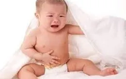 Đừng chủ quan với cơn đau bụng ở trẻ