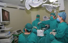 Ra máu sau mãn kinh ở phụ nữ: Nguy cơ ung thư