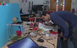 Di chuyển quả cầu nhựa 2cm bằng sóng âm thanh