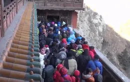 Nét đẹp văn hóa đi lễ chùa đầu năm của người Trung Quốc