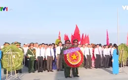 Dâng hương tưởng niệm 64 chiến sĩ Gạc Ma