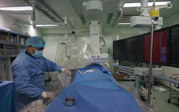 Điều trị thành công cho một bệnh nhân chảy máu động mạch phế quản