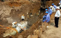 Đường ống nước sông Đà vỡ 18 lần trong hơn 4 năm