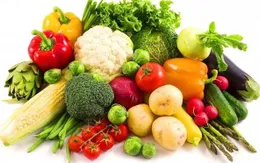 Rau quả tươi giúp phục hồi tổn thương phổi ở người đã cai thuốc