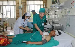 Làm việc trong mỏ đá người đàn ông bị ngã vỡ tim