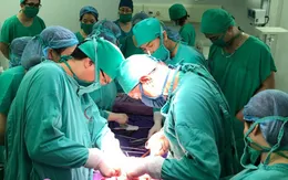 Sản phụ bị u gan nặng được phẫu thuật lấy thai kịp thời