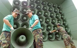 Hàn Quốc bắt đầu gỡ bỏ hệ thống loa tại biên giới