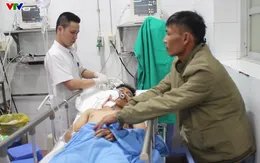 Vào bệnh viện xem không khí ngày lễ của các y bác sĩ
