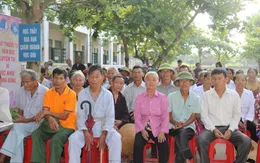 Hà Tĩnh: Khám bệnh, cấp thuốc miễn phí cho 500 người nghèo