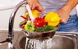 Sử dụng thực phẩm an toàn trong mùa hè