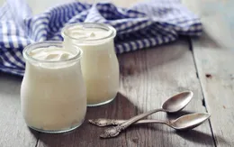 Giảm tỷ lệ viêm ruột nhờ ăn sữa chua
