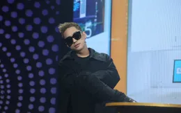 Mr.A mặt lạnh cực ngầu tại trường quay "Muôn màu Showbiz"