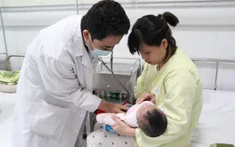 Trẻ dễ tử vong do ho gà nếu không được điều trị kịp thời