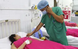 Mang thai tuổi vị thành niên: Nhiều nguy cơ tiềm ẩn