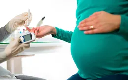 Mẹ bầu cần làm gì để kiểm soát tiểu đường thai kỳ?