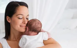 Giọng phụ nữ trầm hơn sau khi sinh