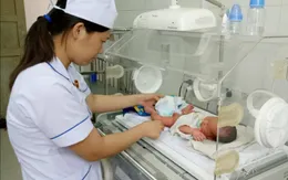 Cứu sống trẻ sơ sinh non suy hô hấp, viêm ruột hoại tử